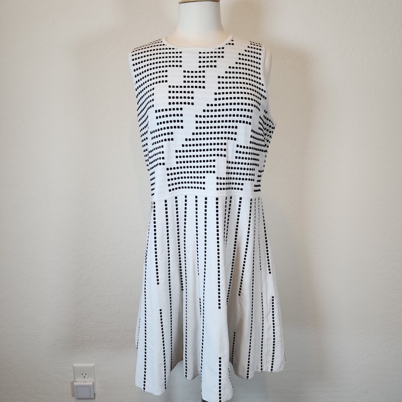 Eliza J Women's XXL Sleeveless Dress White Black Geometric Pattern Fit Flare - Picture 1 of 7